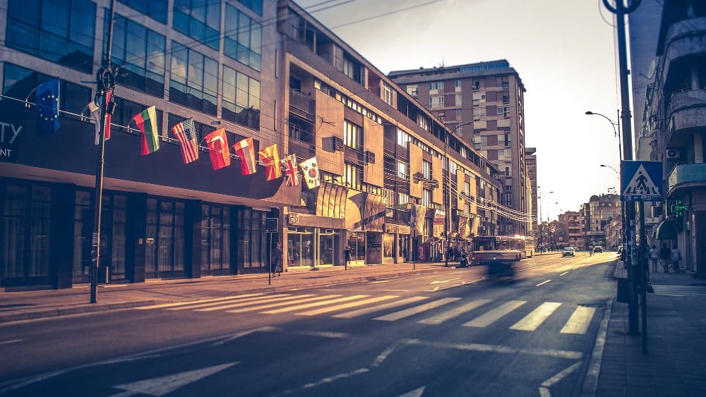 Zastave hotel centar Nis foto Davorin Dinic