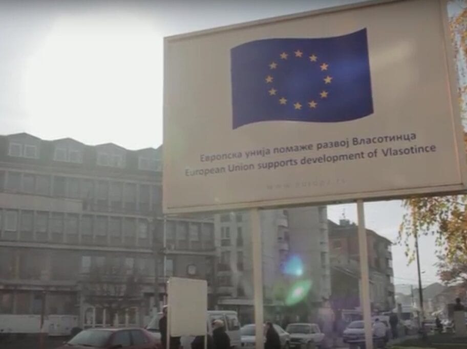 Obuke za zaposlene u administraciji i javne rasprave u Vlasotincu 13 Vlasotince