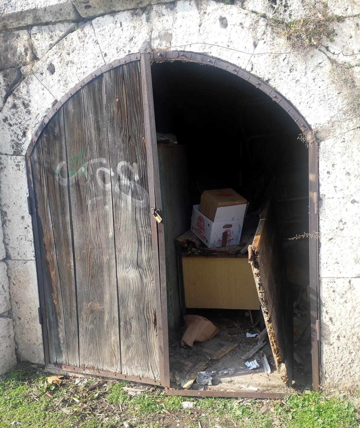 vrata-tvrdjava-citalac2