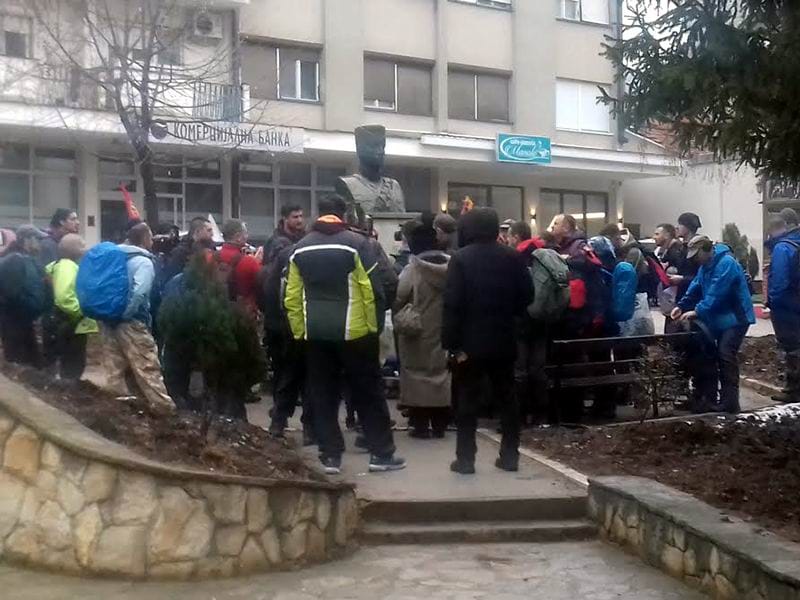 ucesnici marsa u centru prokuplja foto lj m