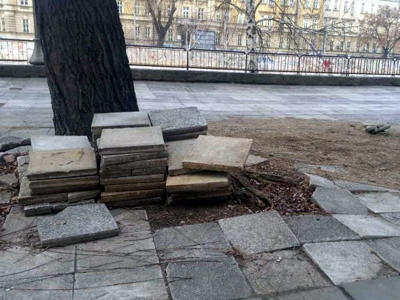 Foto-vest: Zaboravili na behaton ploče 12 behaton kej citalac