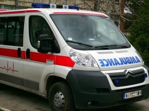 Povređeno troje ljudi u 3 saobraćajne nezgode u Nišu 16 800x600 800x600 Hitna pomoc zdravstvo