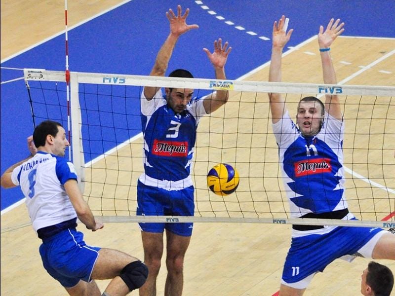 Niški odbojkaši dominantni protiv Ribnice 7 800x600 ok nis pejcic i stojkovic Vanja Keser