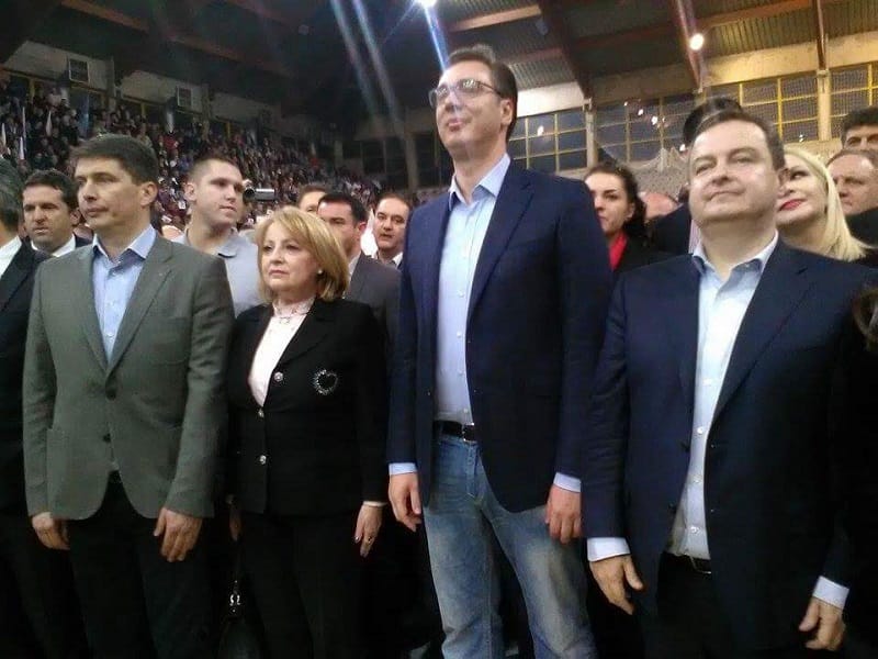 Vučić iz Vranja počeo kampanju, ispratili ga trubači 1 Vucic u Vranju foto JV