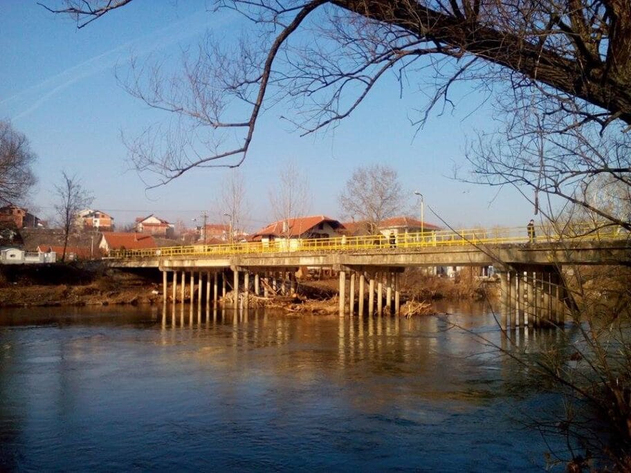 Na Vrežinskom mostu ponovo brana od drveća, nadležni ne reaguju 13 Vrezinski most