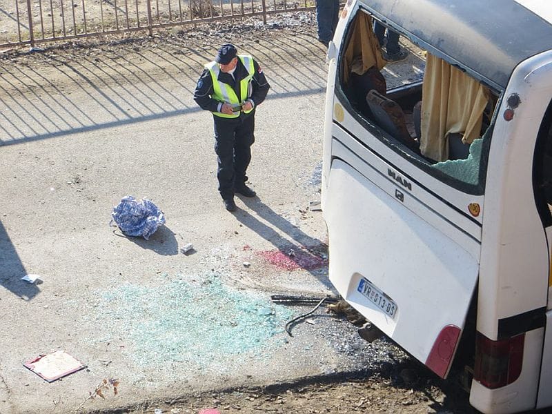 nezgoda kod hana autobus vojska foto i m
