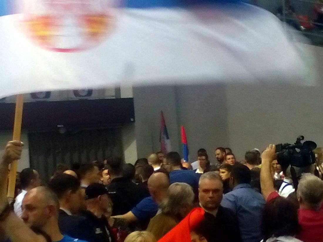 izbacivanje gradjanina sns V M