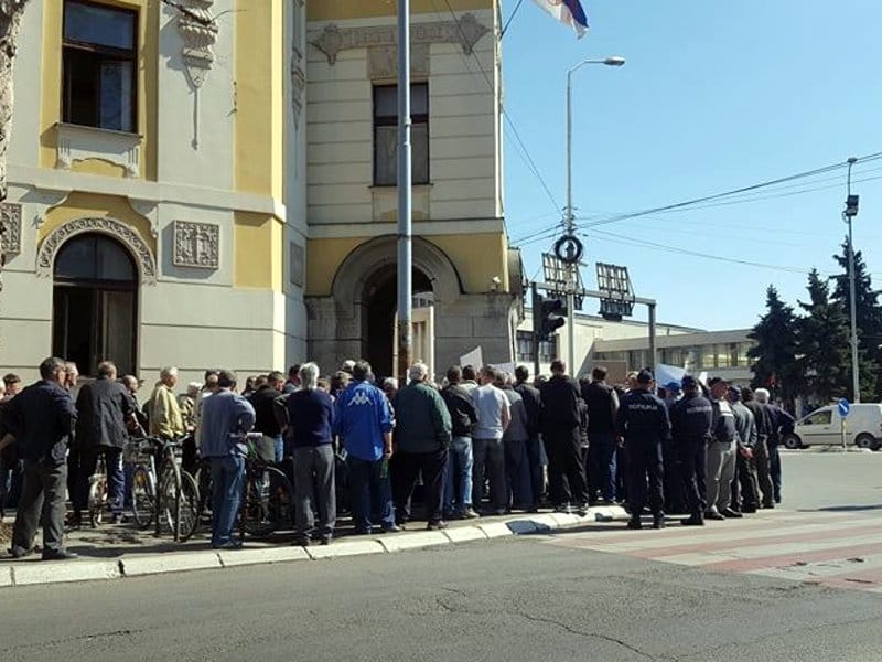 Borci iz Nišavskog okruga ponovo na ulicama, traže isplatu ratnih dnevnica 16 Ratni veterani protest foto M P