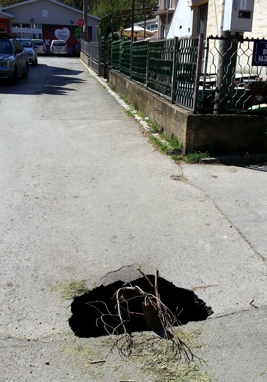 krater-borivoja-gojkoivca-M.K