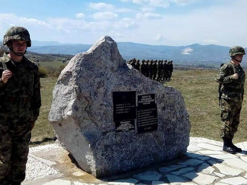 spomenik Reljan kod Preseva foto i m