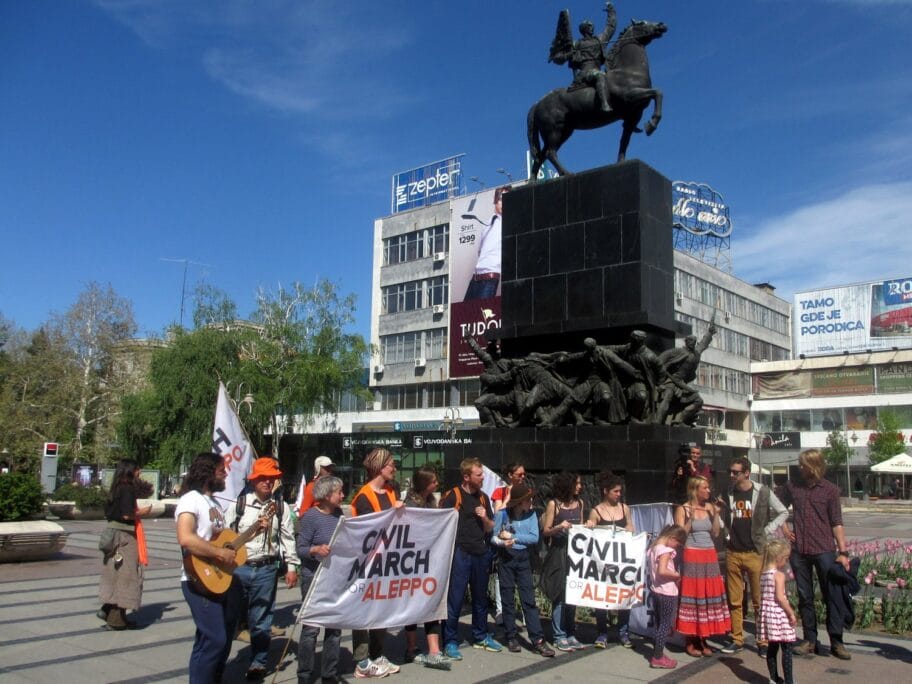 Marš za mir prošao i niškim ulicama 3 Mars za Alep foto JV