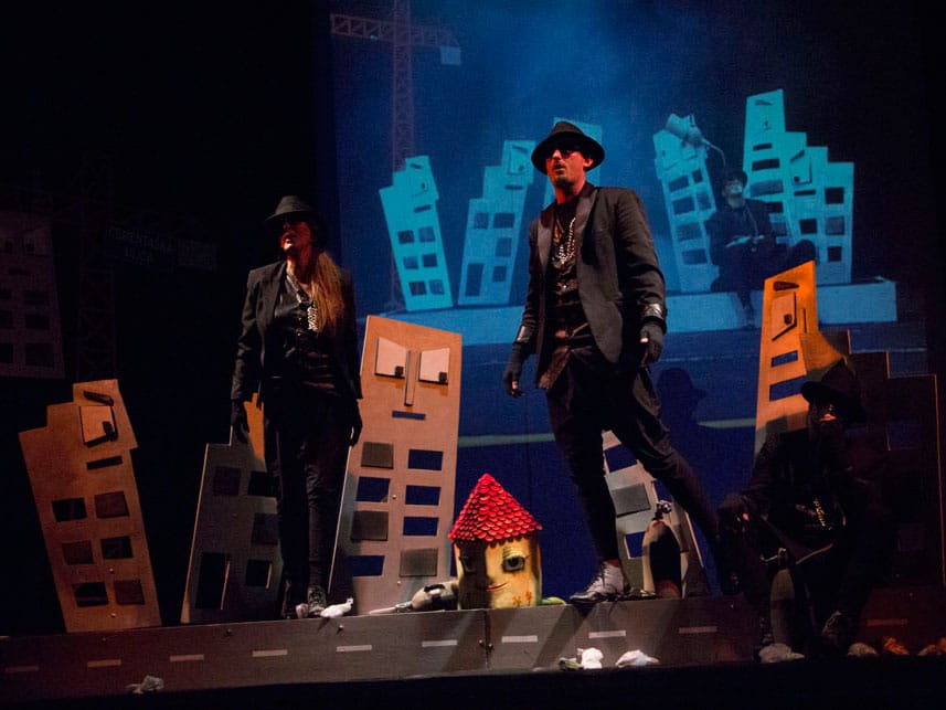 Ulica Tra la la foto Lutkarsko pozoriste