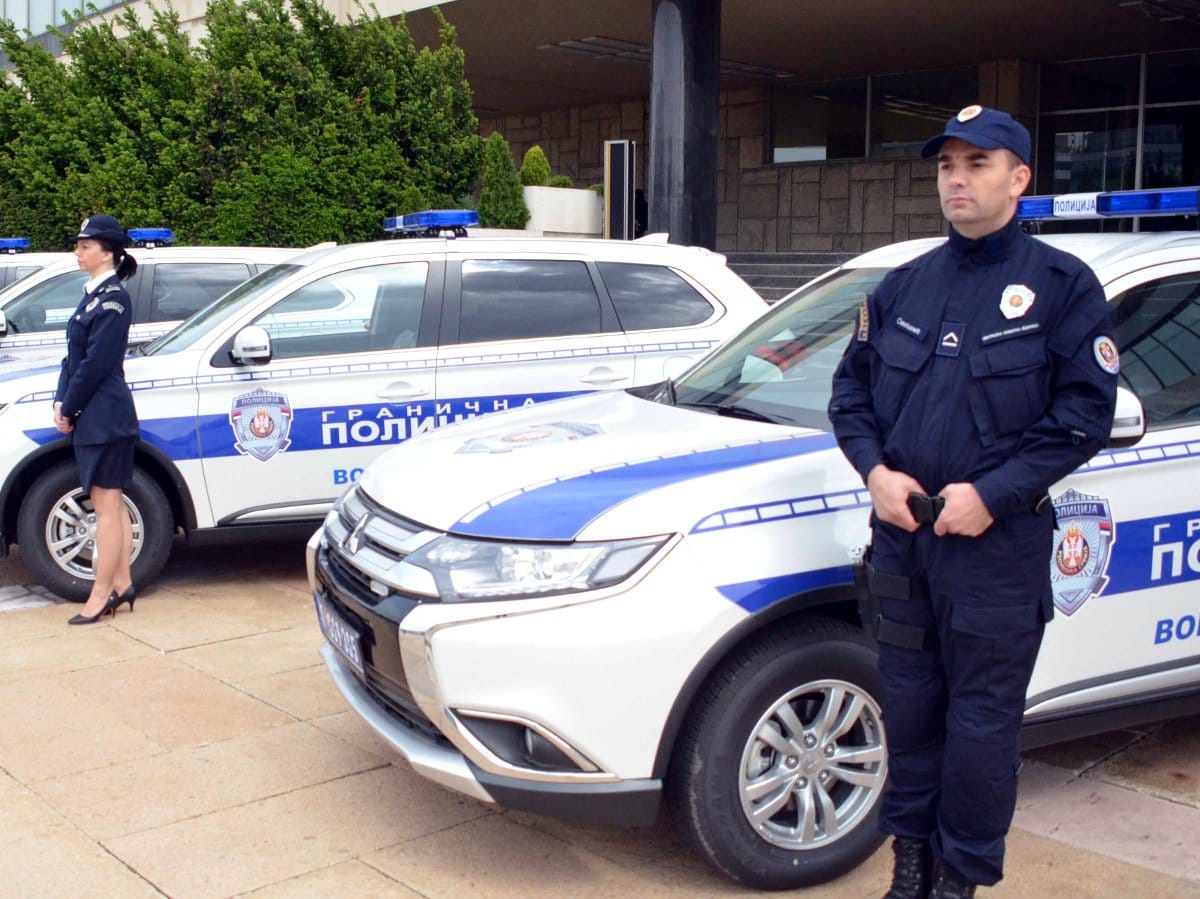 Novi džipovi za policajce na granici sa Bugarskom i Makedonijom 1 dzipovi granocna policija mup