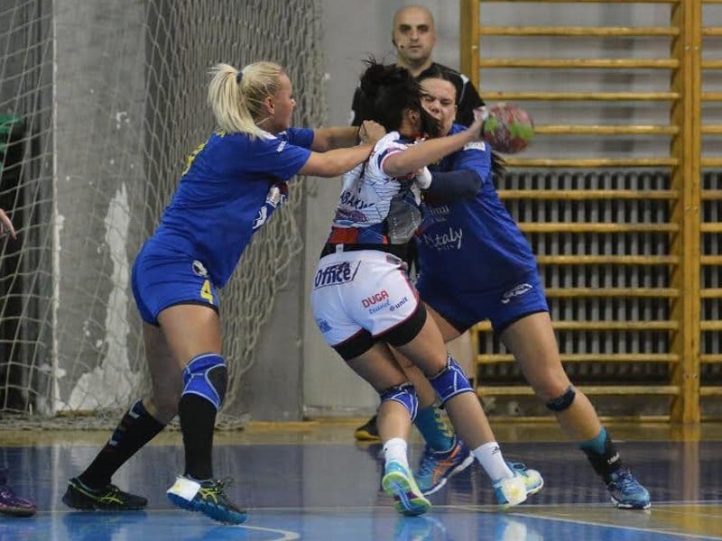 Naisa sa kadrovskim problemima igra za polufinale Kupa 11 800x600 Naisa Belic Milojevic V K