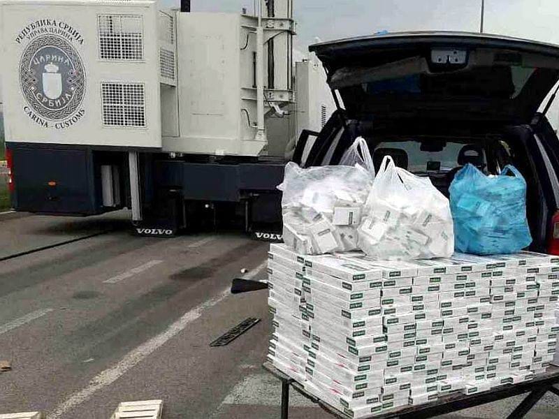 zaplenjene cigarete foto uprava carina