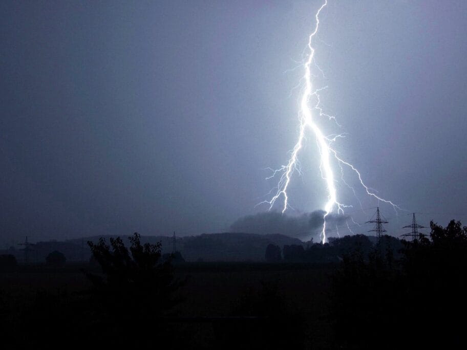 grom pexeks flash of lightening black