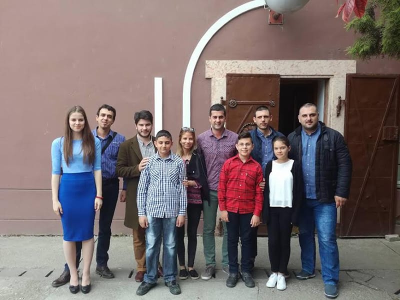 ucenici Muzicke skole sa nastavnicima foto lj m