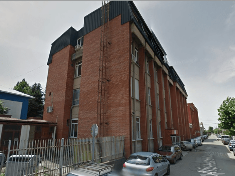 Umesto obezbeđenja Medicina rada angažovala bravara da “štiti” zaposlene 1 Dispanzer Masinske google maps