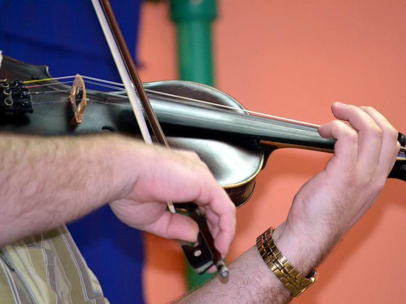 U Leskovcu počeo 9. muzički festival "Ledamus" 15 violina foto aleksandar kostic