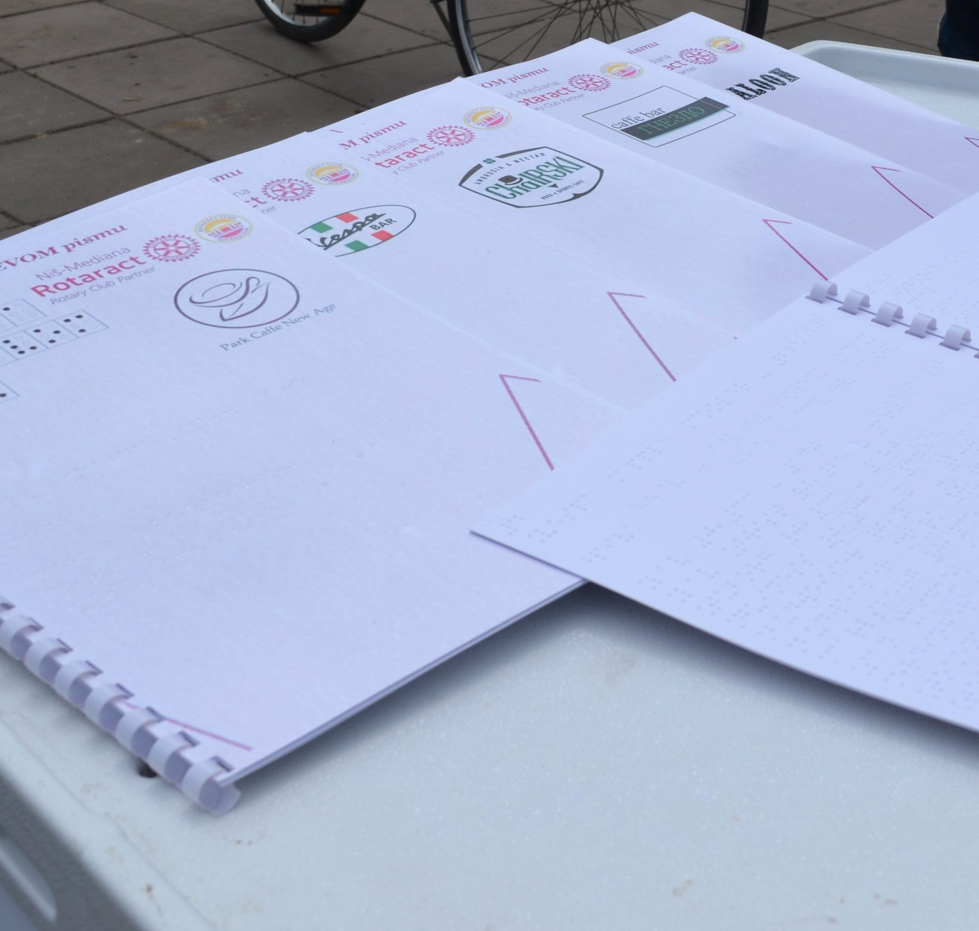 Meni na Brajevom pismu3 foto Miljan Petrovic