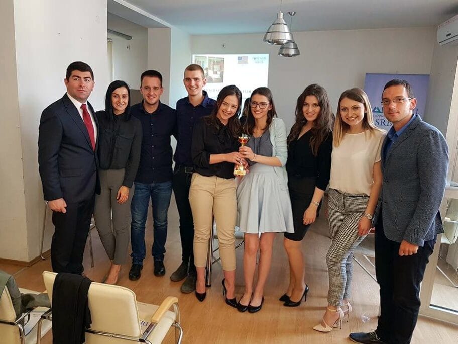 Tim Pravnog fakulteta ponovo najbolji u Srbiji 3 Pobeda pravnici foto Pravni fakultet