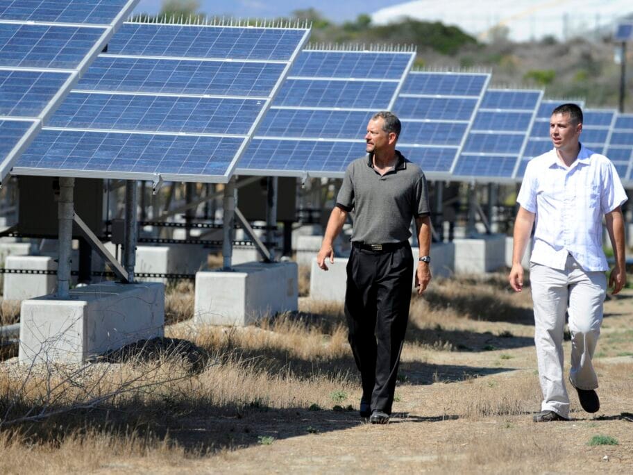 Energetski menadzer foto Flickr U S Navy