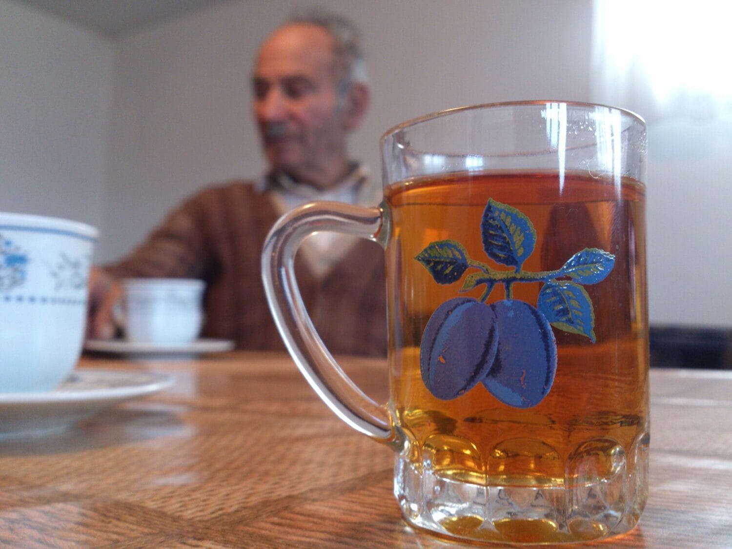 Rakija foto Mihailo Jovanovic Wikipedia scaled