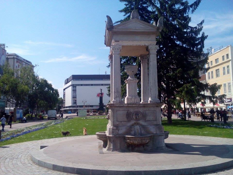 Česma u centru još suva, tek ide na popravku 1 esma centar JV V M