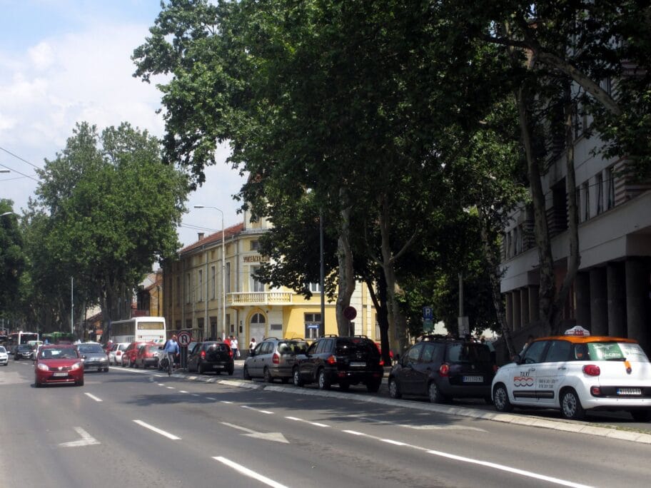 Guzva na ulicama1 foto JV J Adamovic