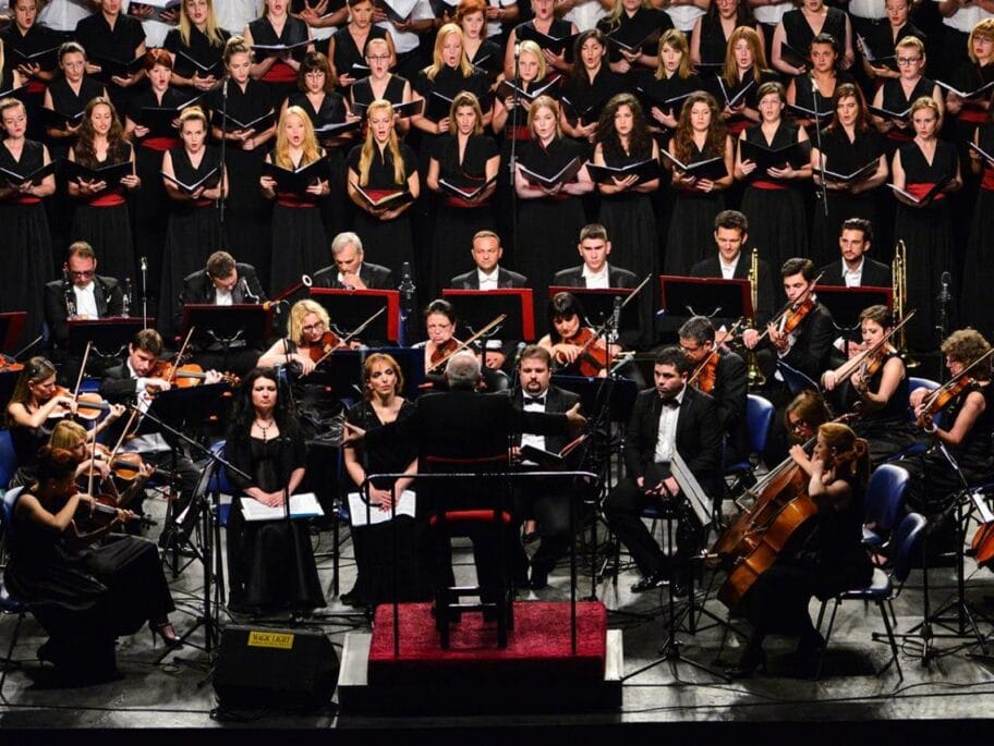 HORSKE SVECANOSTI VANJA KESER