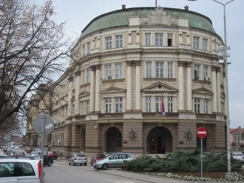 800x600 Univerzitet zgrada