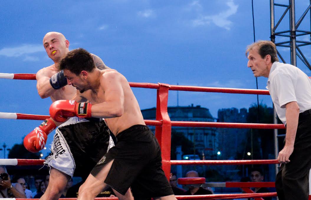 Uros Zivkovic boks Nis kej amfi