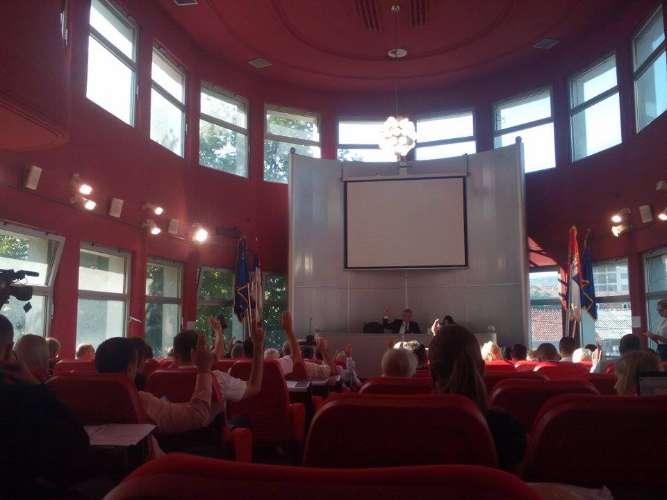 Skupstina glasanje JV V M