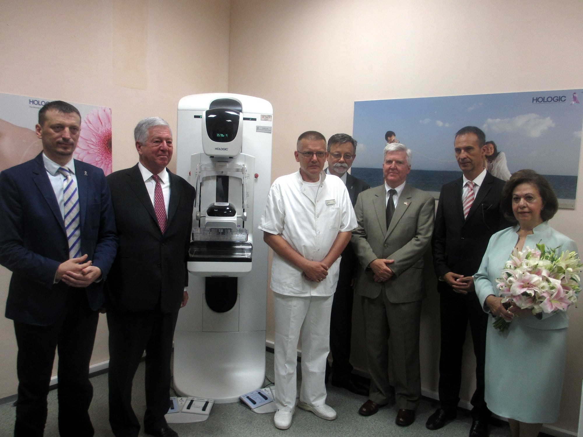 Donacija Centru za radiologiju foto JV J A