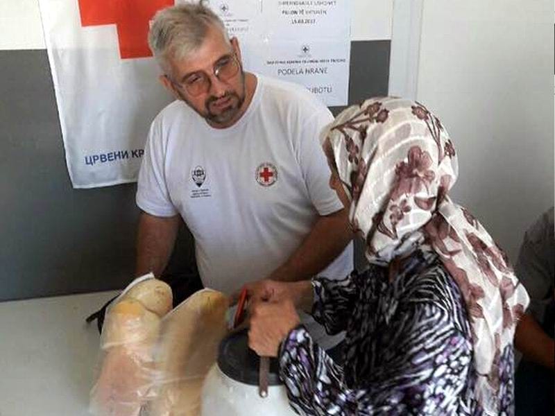 400 obroka dnevno za ugrozene Presevljane foto i m