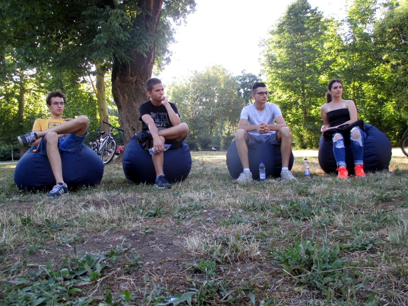 askanje na travi1 foto Opstina Medijana