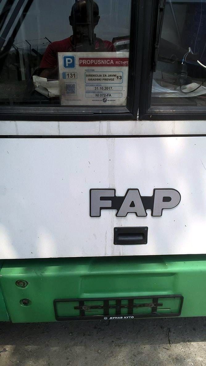 Neispravan autobus3 foto S K