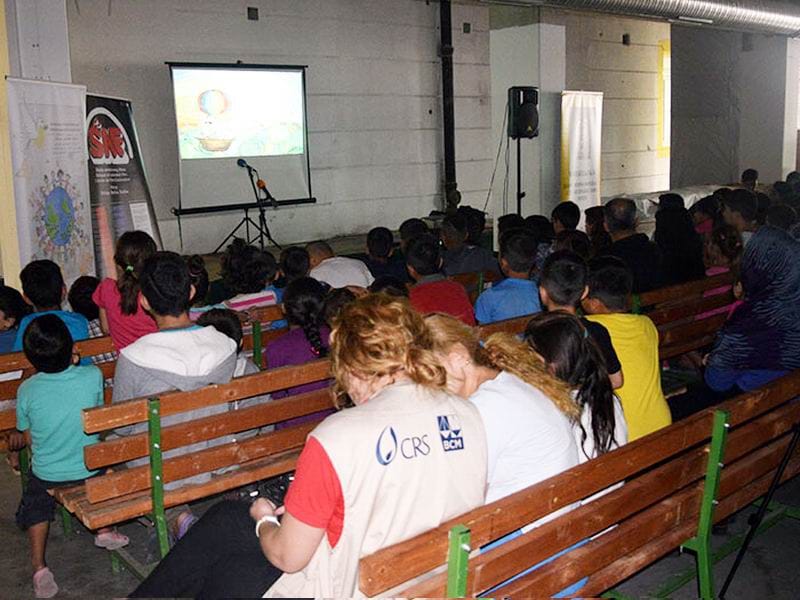 Premijera animiranih filmova za mališane u Prihvatnom centru 20 animirani filmovi u prihvatnom centru Foto SAF