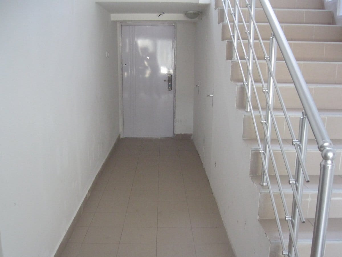 ulaz-u-podrum-zatvoren-primorska-JV-A.S