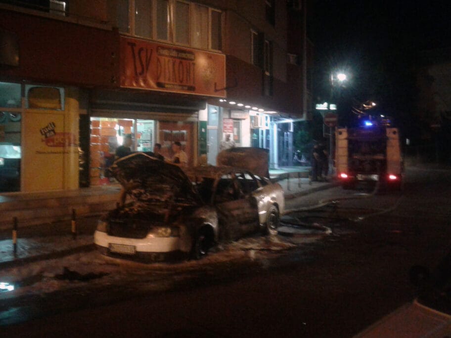 Izgoreo automobil foto Milena Milosevic