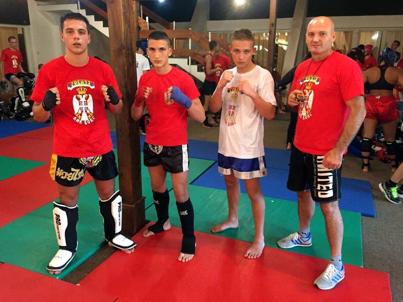 Juniori reprezentativci kik boks Paunovic Lazarevic Buza i trener Radulovic foto Srdjan Radulovic