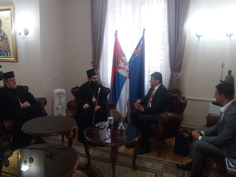 vladika arsenije i gradonacelnik 2 1