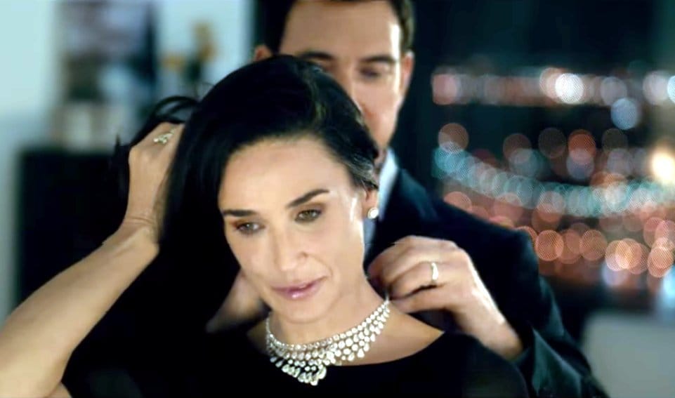 Demi mur blind foto youtebe