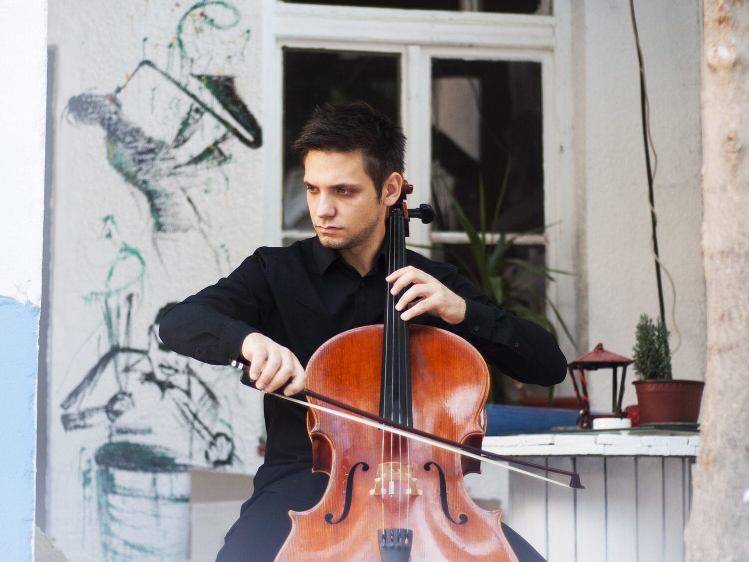 Violoncelista foto Ivana Cutura scaled