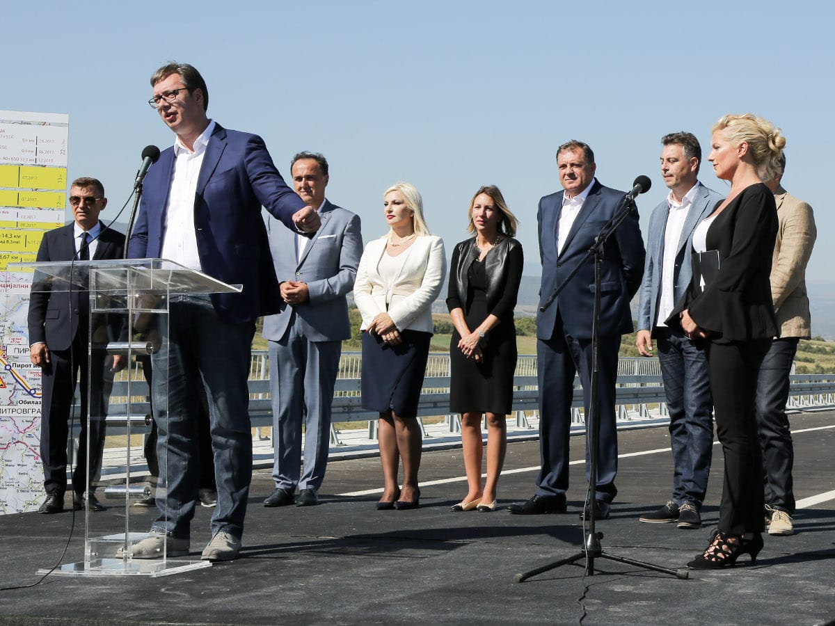 auto-put-vucic-foto-mdsi