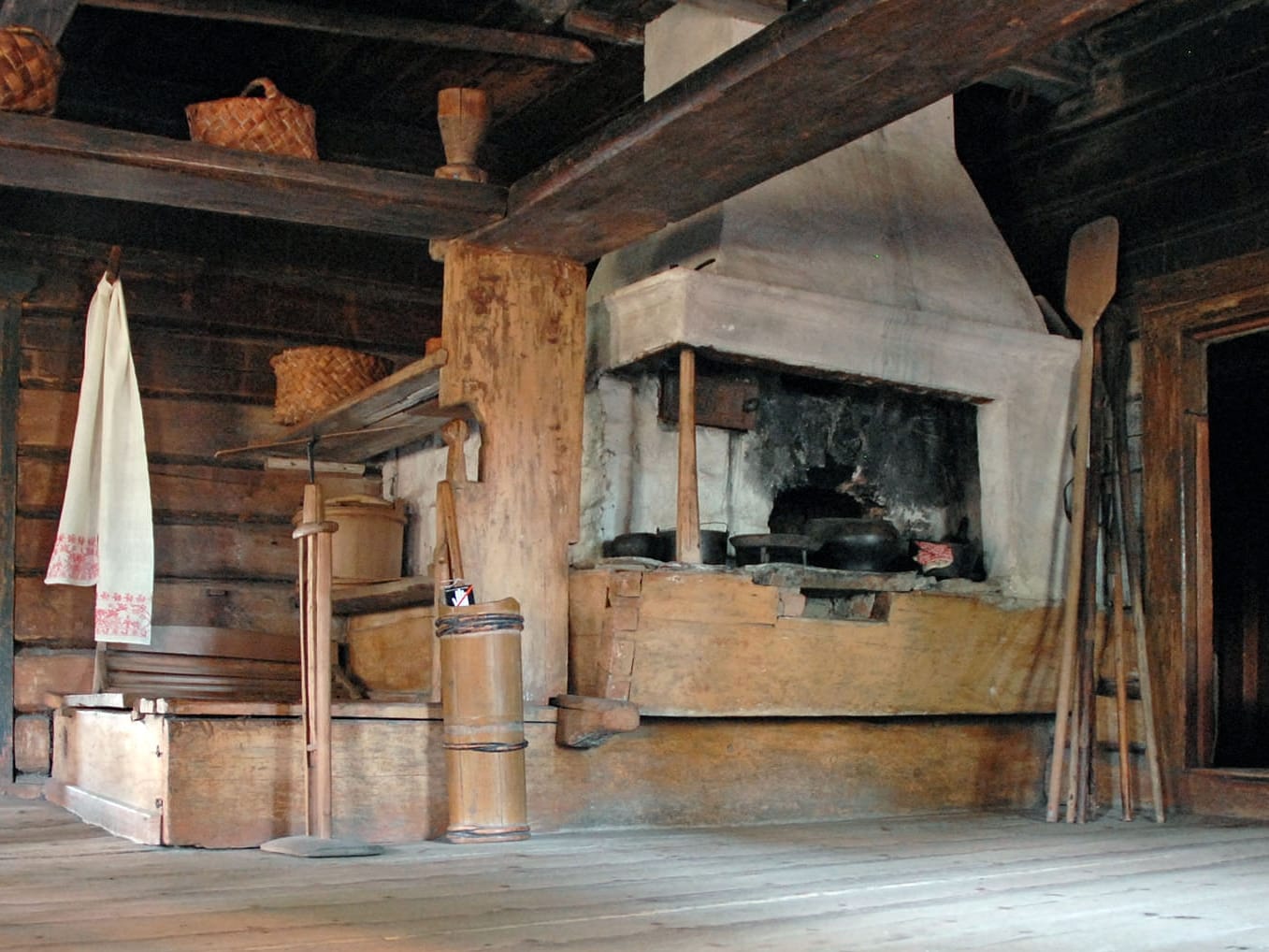 Tradicionalna-kućica-u-Finskoj,-ilustracija,-flickr,-Jean-Pierre-Dalbera