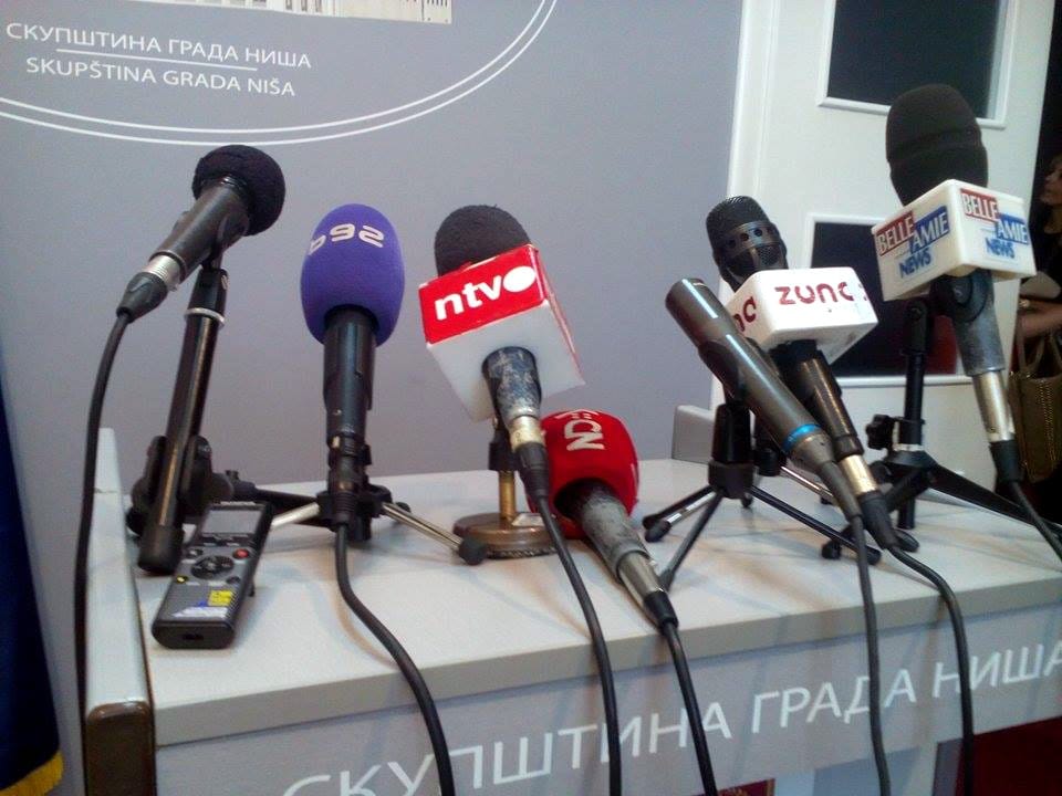 mikrofoni foto vesna milic