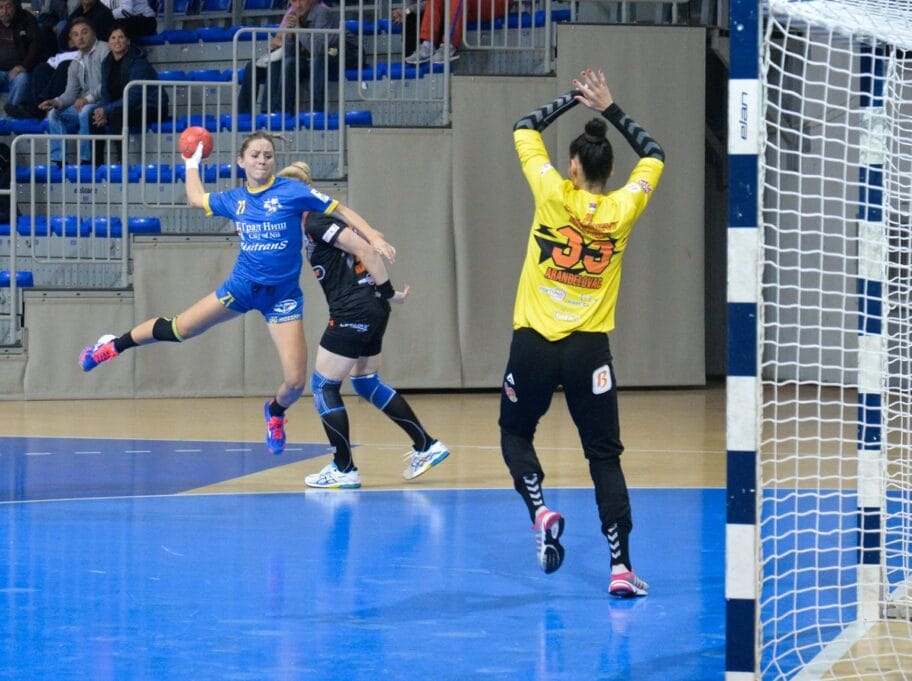 Naisa foto vanja Keser