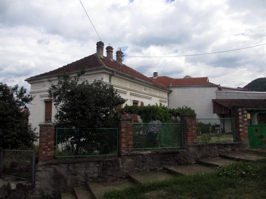 urdina kuca u Vlasotincu foto JV J A