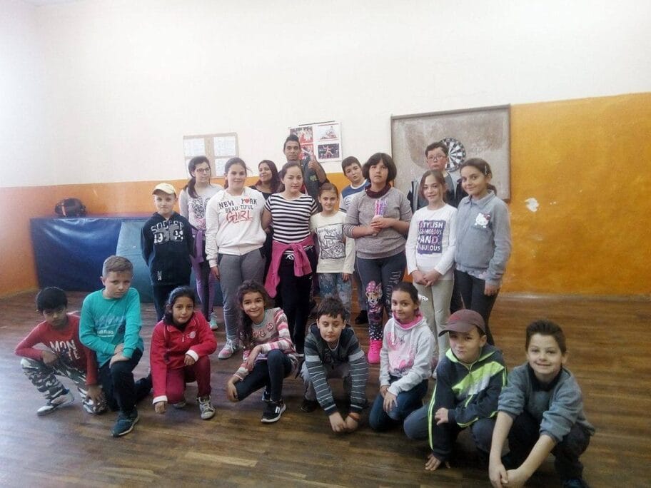 Ucenici Ostrovica Foto M M